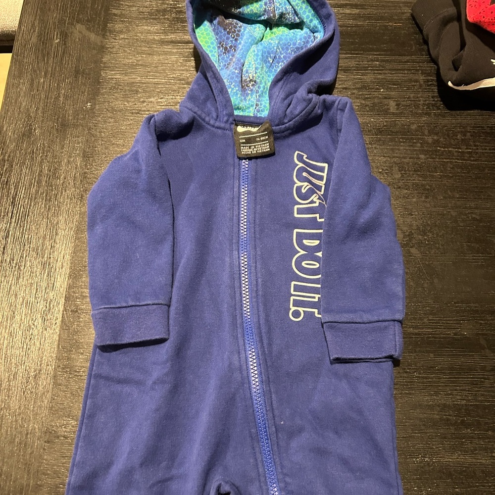 Nike Baby - Onsie Sweatshirt - 12 Months